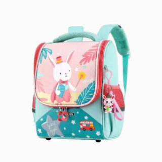 Cartable maternelle pour fille rose et turquoise avec un imprimé de lapin sur fond blanc