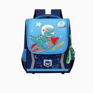 Cartable maternelle bleu marine pour garçon avec un dinosaure astronaute sur fond blanc