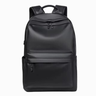 Cartable noir pour homme effet cuir sur fond blanc