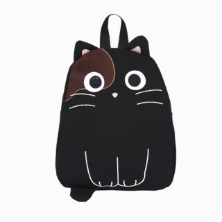 Cartable kawaii chat mignon de couleur noire avec des gros yeux rond. Sur fond gris clair.