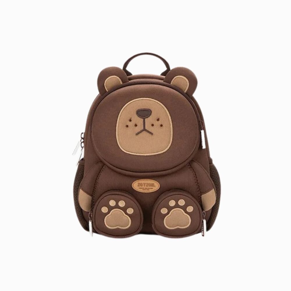 Cartable maternelle en forme d'ourson super mignon sur fond blanc