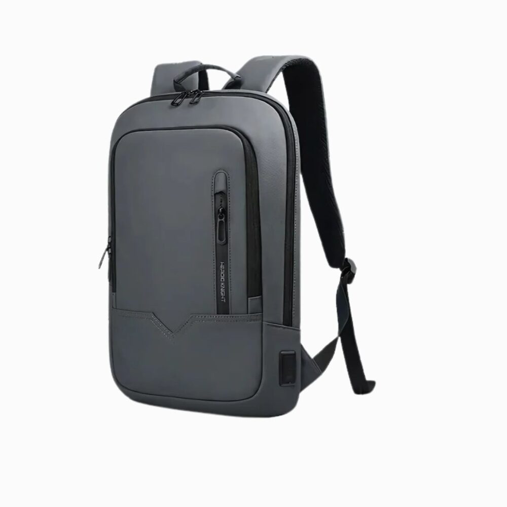 Cartable sac à dos gris ultra fin pour homme sur fond blanc