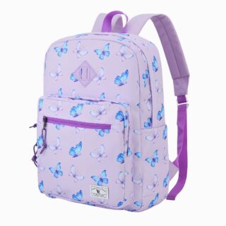 Cartable CE2 léger avec papillons de couleur mauve avec plusieurs espaces de rangement. Bretelles réglables. Sur fond gris clair.