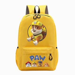 Un cartable Pat’Patrouille Ruben jaune avec un grand dessin de Ruben et les petits chiens de la Pat’Patrouille sur la poche avant, sur fond blanc.