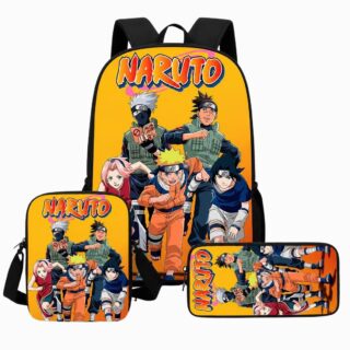 Un enfant portant un cartable Naruto équipe 7 et Iruka avec trousse et sac repas, décoré de Naruto et de ses amis sur fond jaune.