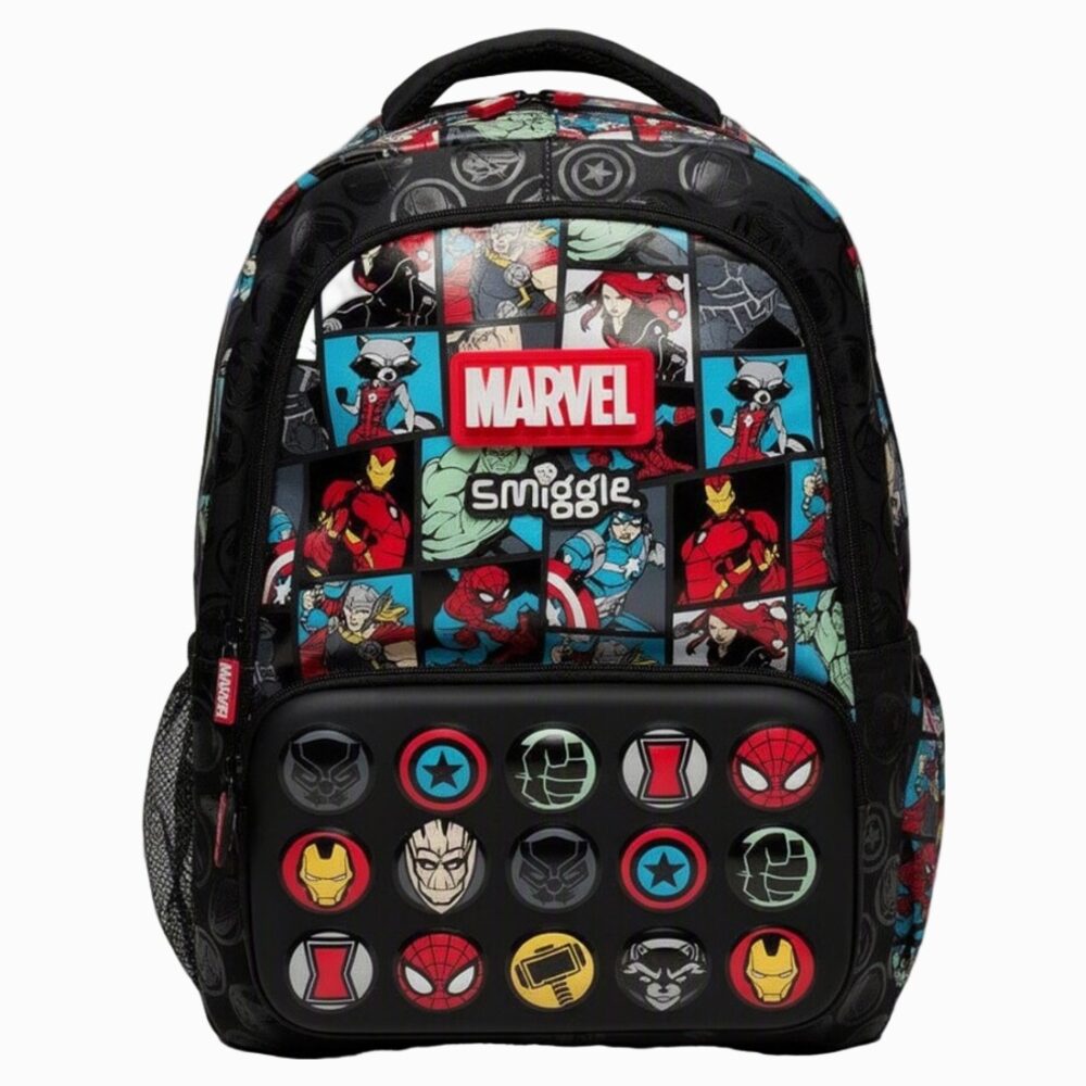 Un cartable Avengers Marvel version comics noir avec des cases colorées de super-héros et un grand logo MARVEL sur le devant.