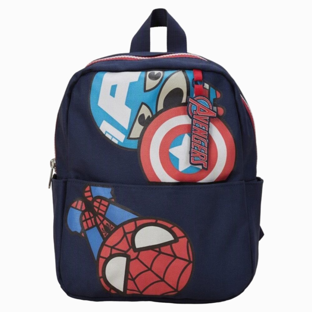 Un cartable Avengers Spiderman et Captain America pour maternelle bleu marine, avec les visages de Spider-Man et Captain America sur le devant.