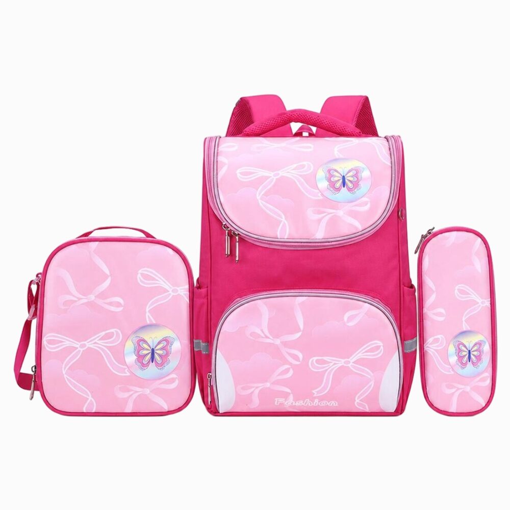 Un cartable ergonomique décoré de papillons roses brillants avec un sac principal, une petite trousse et une pochette assorties, sur fond blanc.