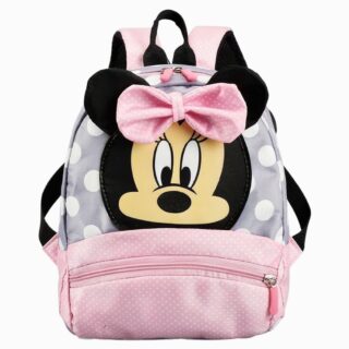 Un cartable Minnie en 3D pour maternelle rose et gris, avec un grand visage de Minnie, un nœud rose, des oreilles noires et une poche zippée à l’avant.